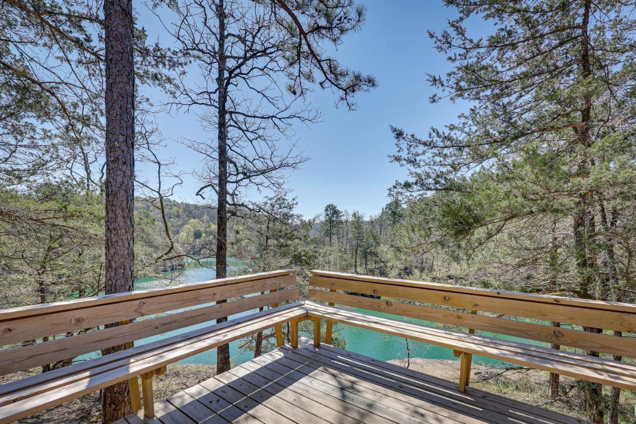 Cliffside Eureka Springs Cabin With Beaver Lake View Eksteriør bilde