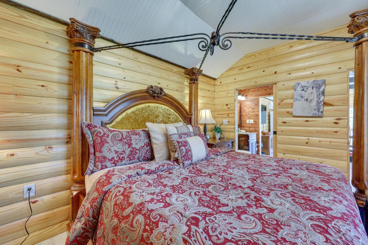 Cliffside Eureka Springs Cabin With Beaver Lake View Eksteriør bilde